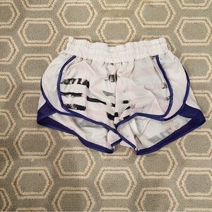 Lululemon Hotty Hot Low-Rise Lined Shorts